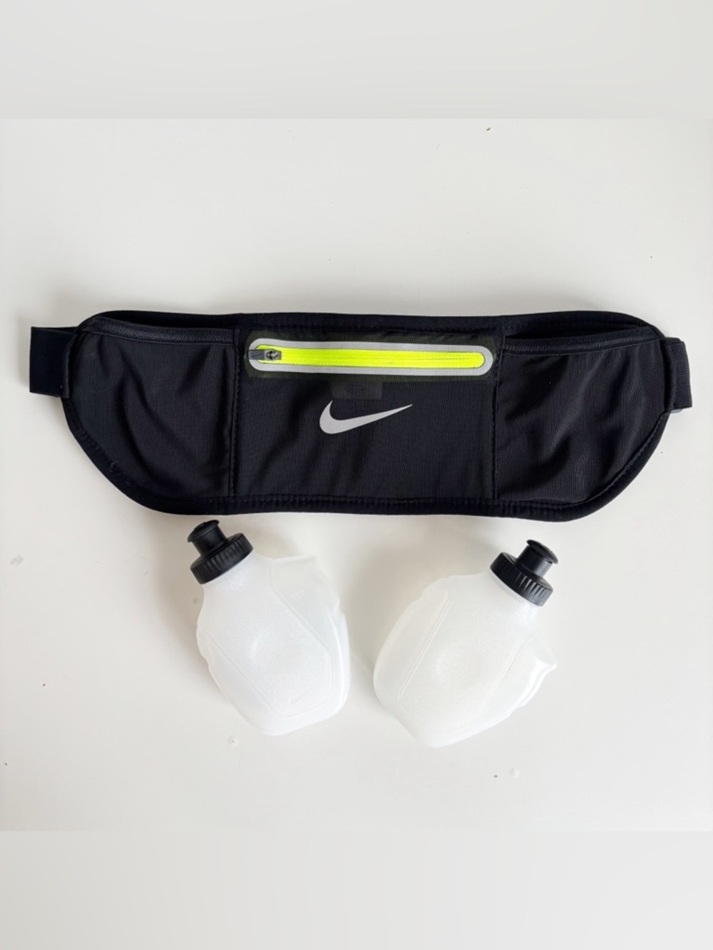 Nike Double Pocket Flask Adjustable Running Belt 120ml/12oz Black - Zip Pocket